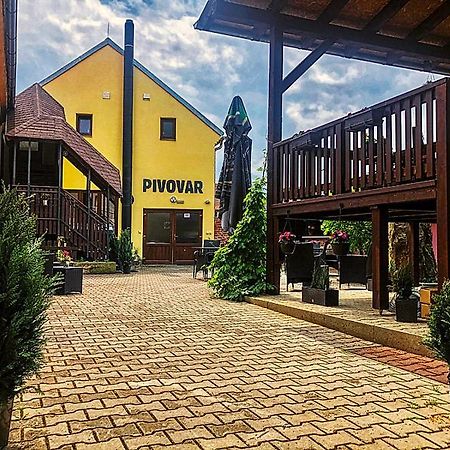 Pivovar Pod Lipou Kysice Exteriör bild